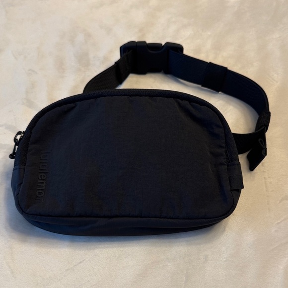 Supreme Other - Like new! Lululemon Mini Belt Bag